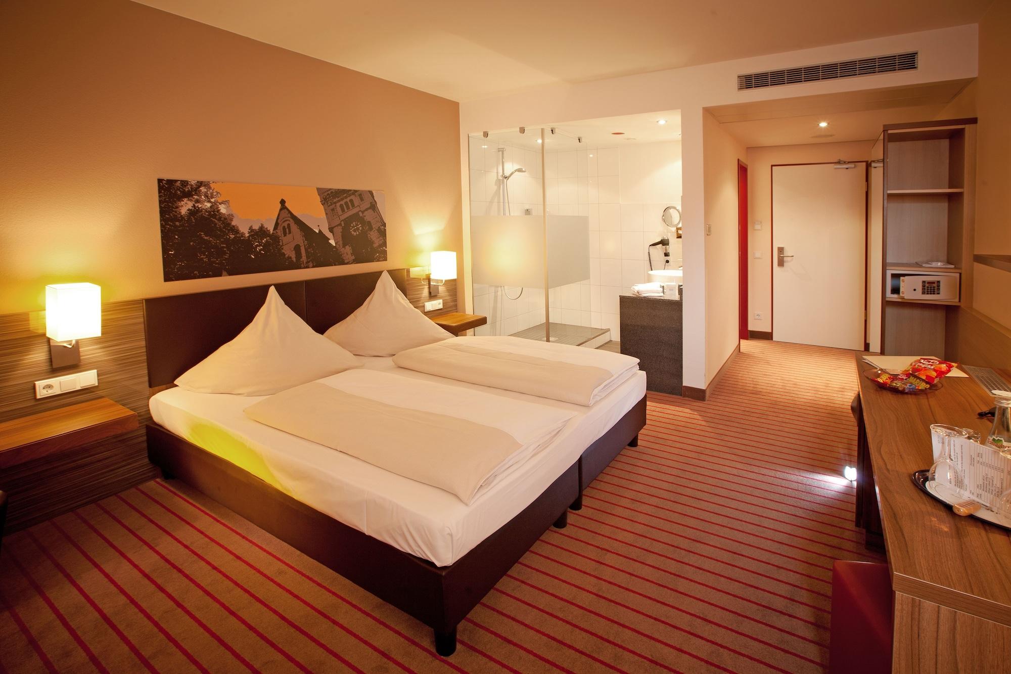 Novina Hotel Tillypark Нюрнберг Екстер'єр фото