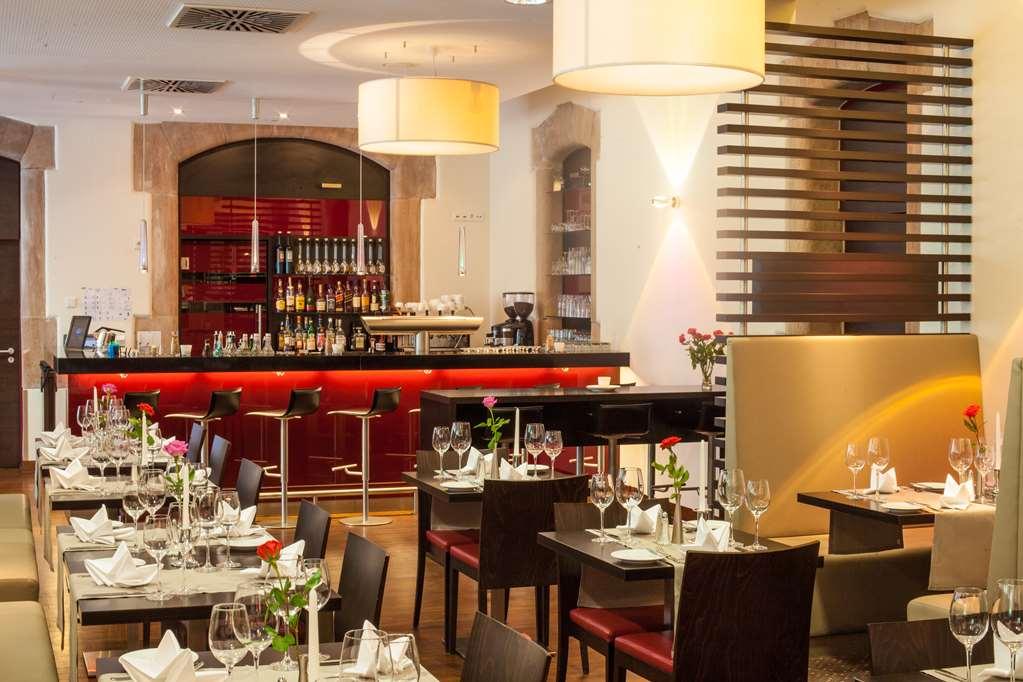Novina Hotel Tillypark Нюрнберг Ресторан фото